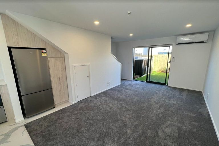 Photo of property in 10/231u Marine Parade, Seatoun, Wellington, 6022
