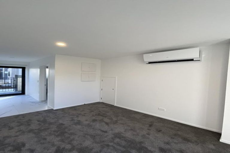 Photo of property in 231u3 Marine Parade, Seatoun, Wellington, 6022