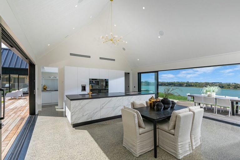 Photo of property in 31 James Paige Lane, Riverhead, 0793