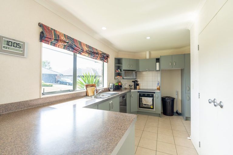 Photo of property in 29 Parnell Heights Drive, Kelvin Grove, Palmerston North, 4414