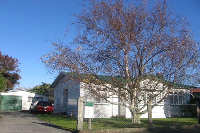 Photo of property in 5 Clausen Street, Takaro, Palmerston North, 4412
