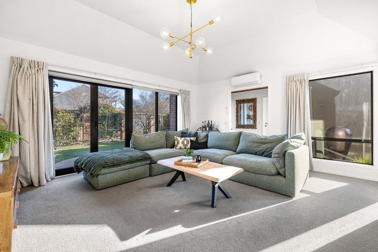 Photo of property in 2 Royal Elm Lane, Bryndwr, Christchurch, 8053