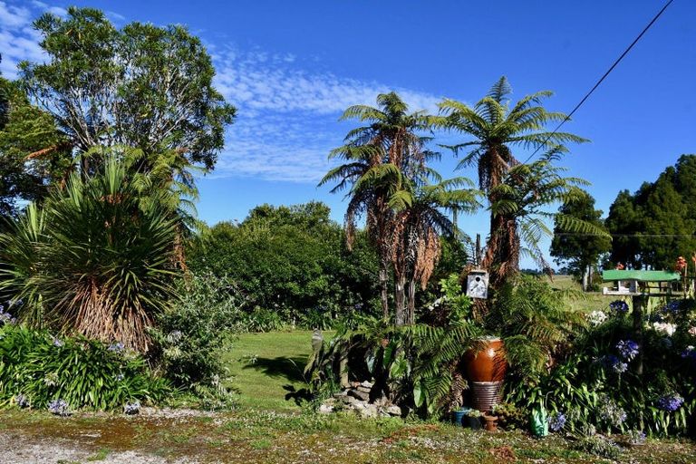 Photo of property in 162 Oparara Road, Karamea, 7893