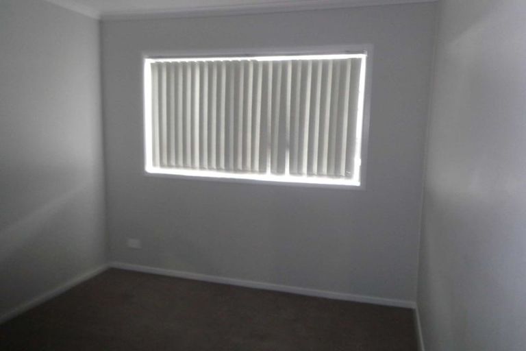 Photo of property in 96 Chislehurst Street, Henderson, Auckland, 0612