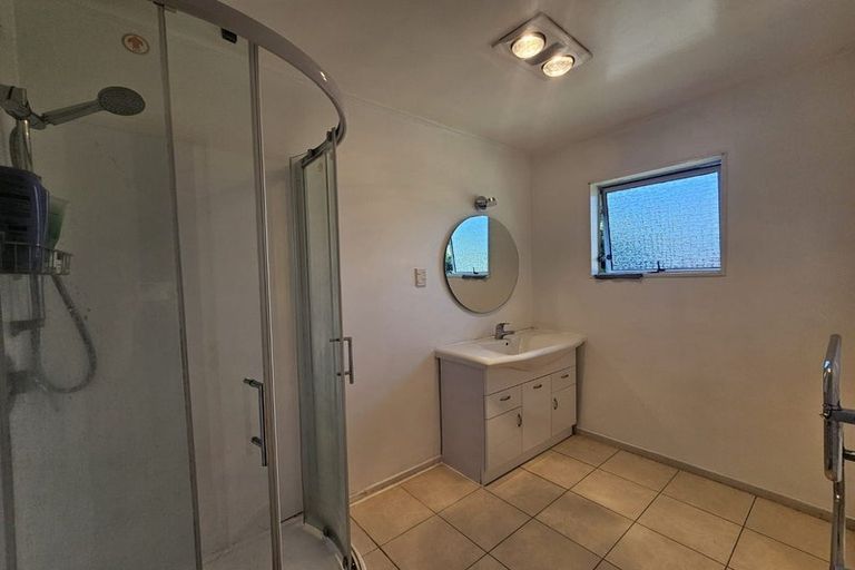 Photo of property in 49 Tait Drive, Greenmeadows, Napier, 4112