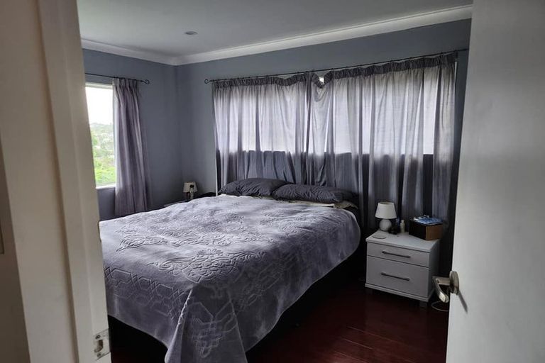 Photo of property in 24 Holt Avenue, Torbay, Auckland, 0630