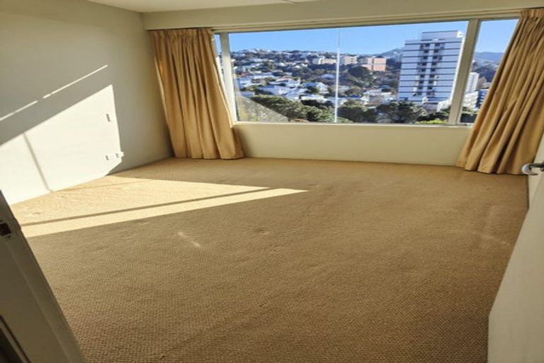 Photo of property in 74 Nairn Street, Mount Cook, Wellington, 6011