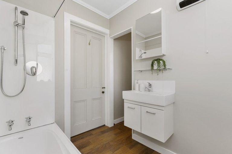 Photo of property in 27 Peel Street, Mornington, Dunedin, 9011