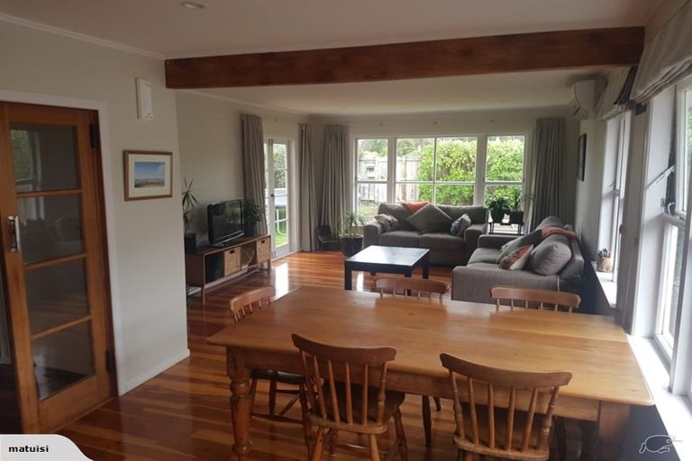 Photo of property in 785 Te Atatu Road, Te Atatu Peninsula, Auckland, 0610