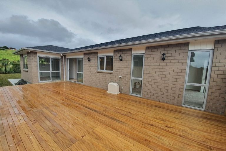 Photo of property in 23 Holcroft Street, Papakura, 2110