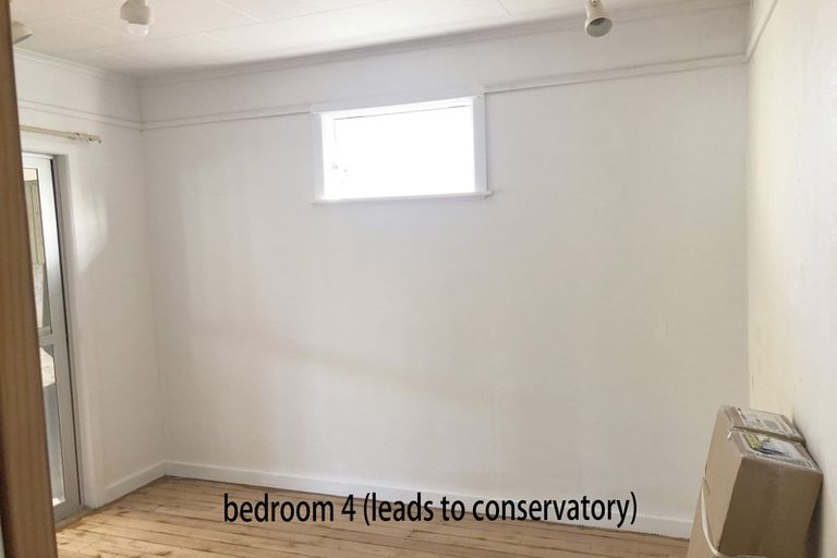 Photo of property in 13 Mcleod Road, Henderson, Auckland, 0612