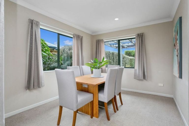 Photo of property in 2/10 Hannon Road, Cambridge, 3434