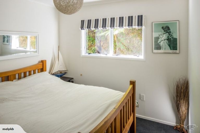 Photo of property in 71 Mills Road, Brooklyn, Wellington, 6021