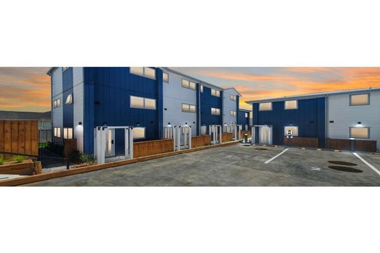Photo of property in 8/42 Kaikoura Street, Henderson, Auckland, 0612