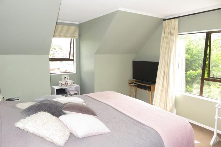 Photo of property in 7 Duggan Place, Johnsonville, Wellington, 6037