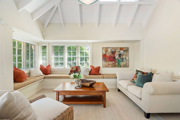 Photo of property in 7 Marine Terrace, Bayswater, Auckland, 0622