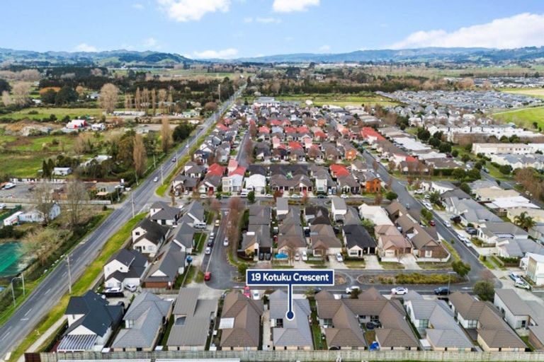 Photo of property in 19 Kotuku Crescent, Takanini, 2112