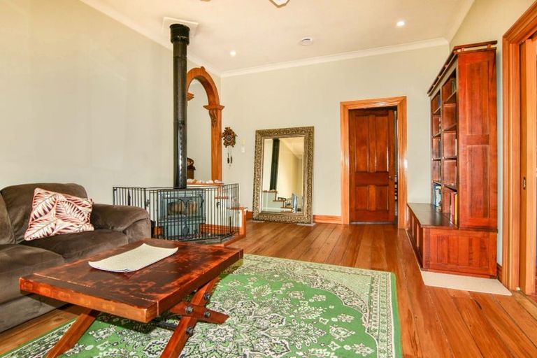 Photo of property in 112 Romilly Street, Westport, 7825