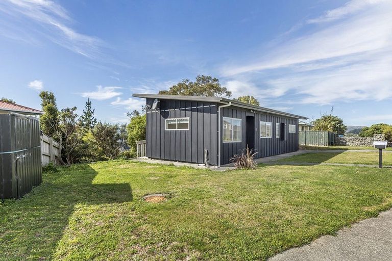 Photo of property in 4 Doncaster Terrace, Ascot Park, Porirua, 5024