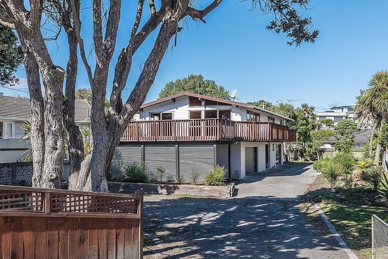 Photo of property in 64 Manly Street, Paraparaumu Beach, Paraparaumu, 5032