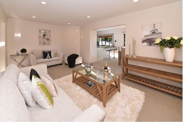 Photo of property in 3 Dunoon Close, Flat Bush, Auckland, 2016