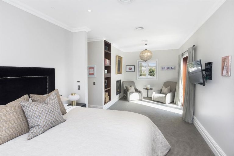 Photo of property in 87 Merivale Lane, Merivale, Christchurch, 8014