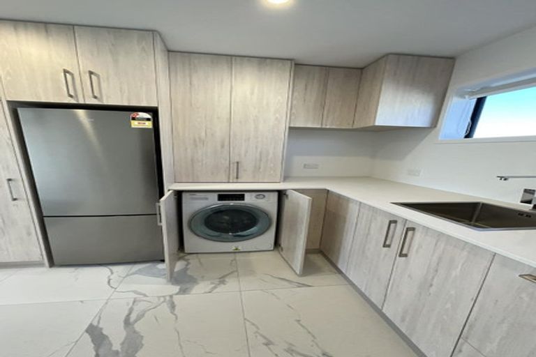 Photo of property in 231u3 Marine Parade, Seatoun, Wellington, 6022