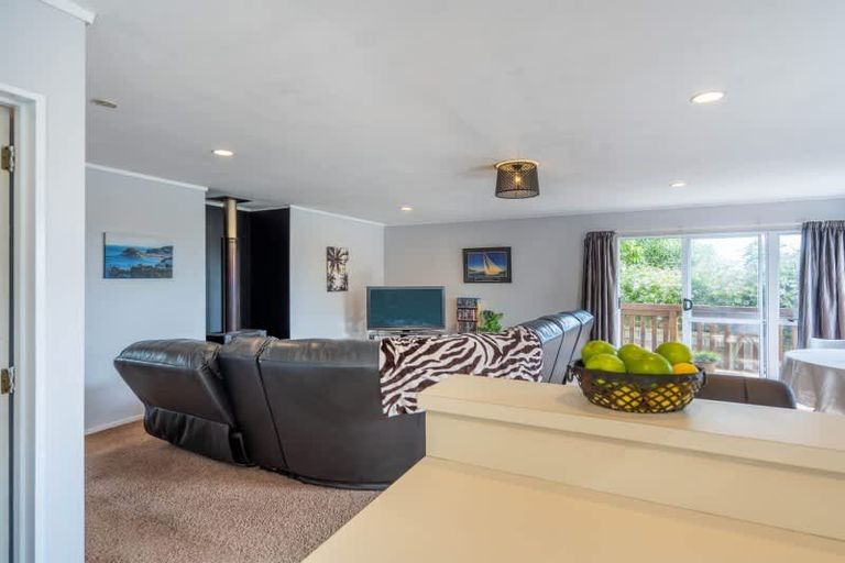 Photo of property in 66b Aorangi Road, Paraparaumu, 5032