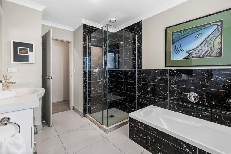Photo of property in 7 Wautaiti Drive, Riverhead, 0820