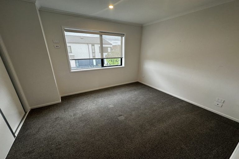 Photo of property in 4 Malcolm Calder Road, Hobsonville, Auckland, 0616