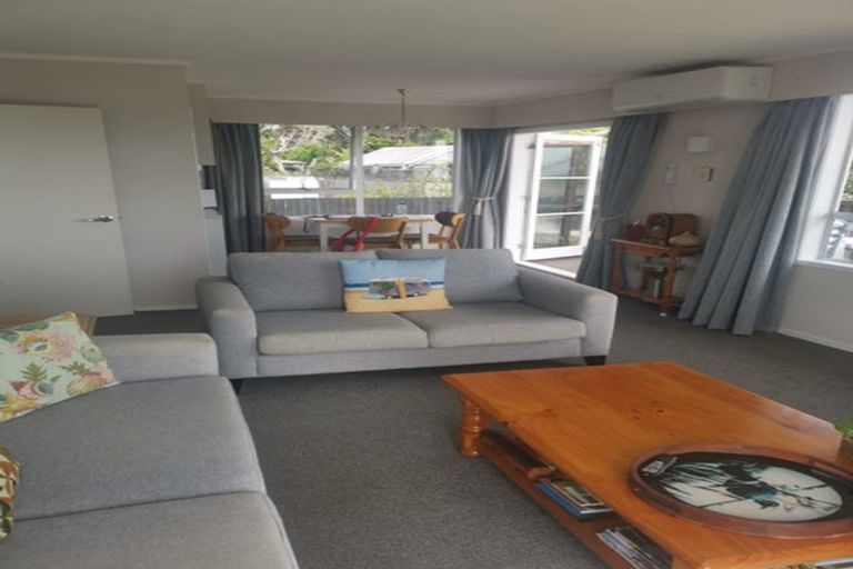 Photo of property in 2/119 Glamorgan Drive, Torbay, Auckland, 0630