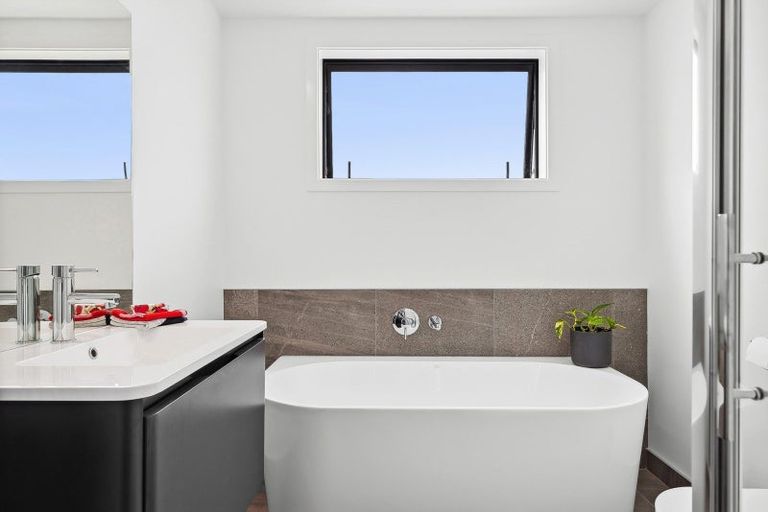 Photo of property in Northlake, 9 Linnburn Road, Wanaka, 9305