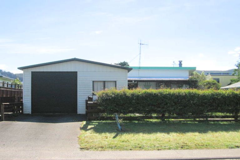 Photo of property in 220a Aickin Road, Whangamata, 3620
