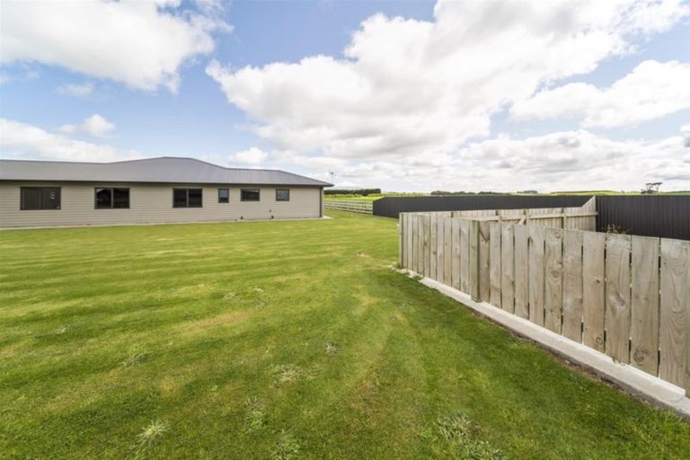 Photo of property in 15 Larlin Drive, Hawera, 4675