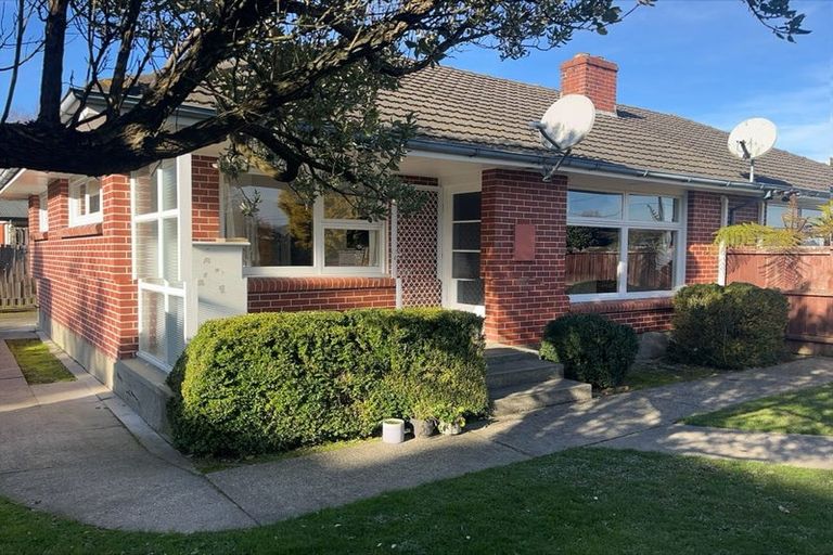 Photo of property in 2/18 Clonbern Place, Upper Riccarton, Christchurch, 8041