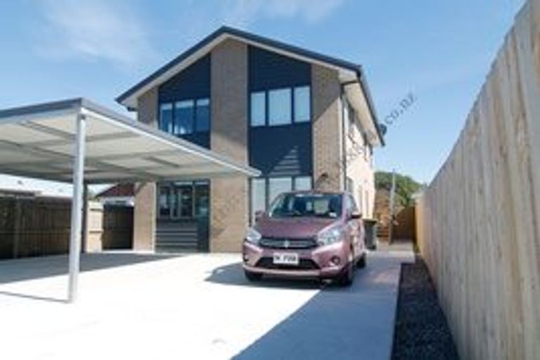 Photo of property in 104 Bowhill Road, New Brighton, Christchurch, 8083