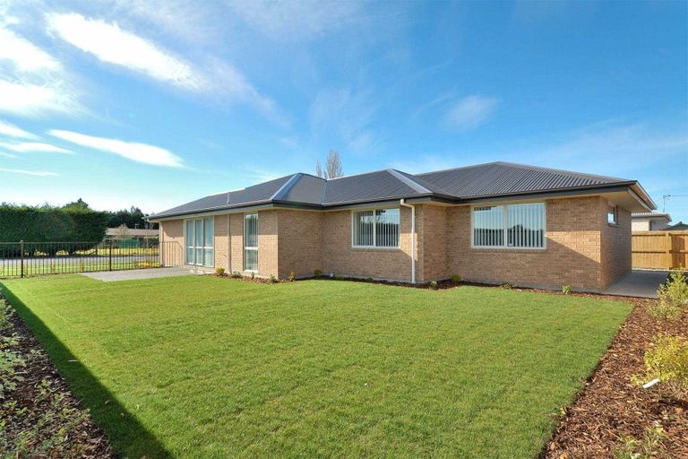 Photo of property in 87 Gladstone Road, Woodend, 7610