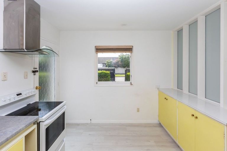 Photo of property in 94 Perry Street, Papanui, Christchurch, 8053