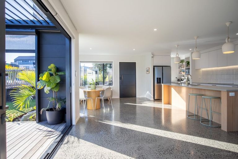 Photo of property in 4 Omahina Street, Raglan, 3225