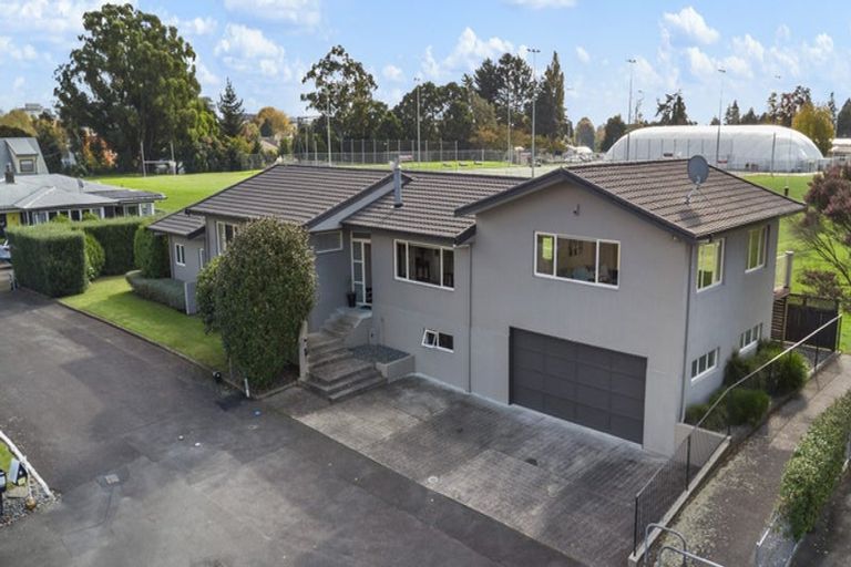 Photo of property in 25 Kelvin Place, Hamilton East, Hamilton, 3216
