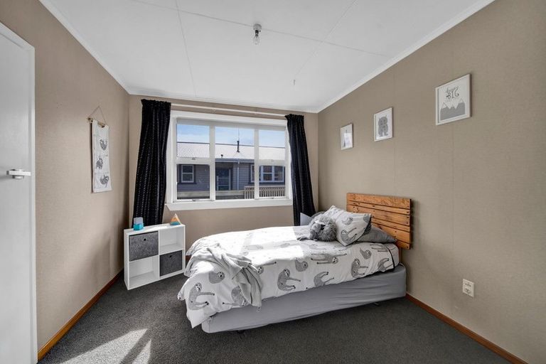 Photo of property in 11 Manawapou Road, Hawera, 4610