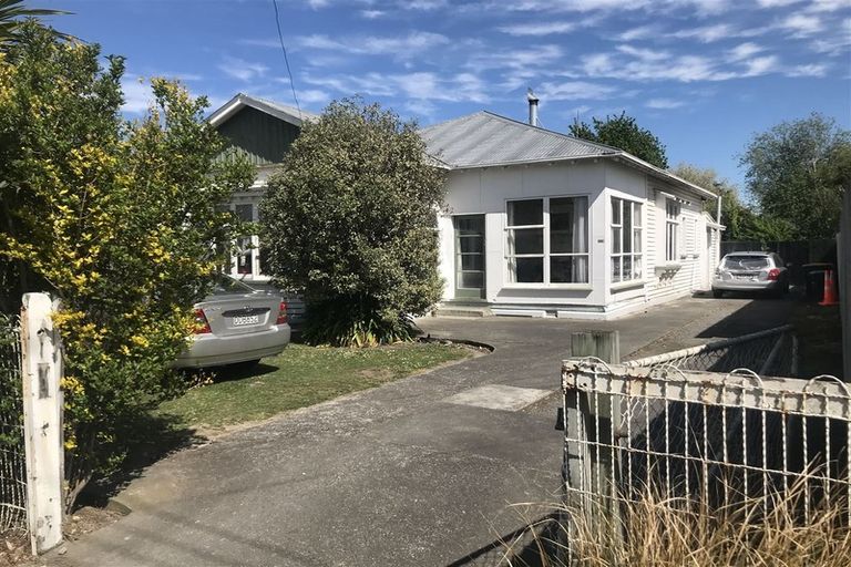Photo of property in 233 Geraldine Street, Edgeware, Christchurch, 8013