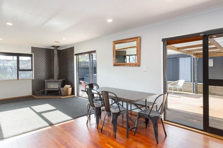 Photo of property in 55 Moeraki Road, Maoribank, Upper Hutt, 5018