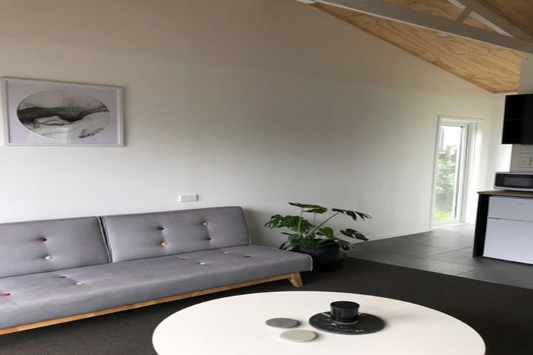 Photo of property in 48 Titirangi Road, New Lynn, Auckland, 0600
