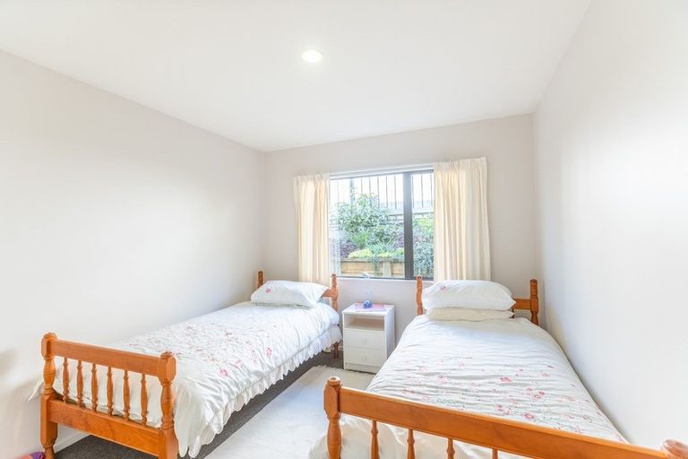 Photo of property in 4 Gybe Place, Whitby, Porirua, 5024