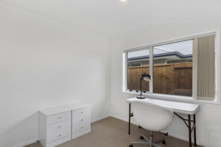 Photo of property in 20 Kokihi Close, Papamoa Beach, Papamoa, 3118