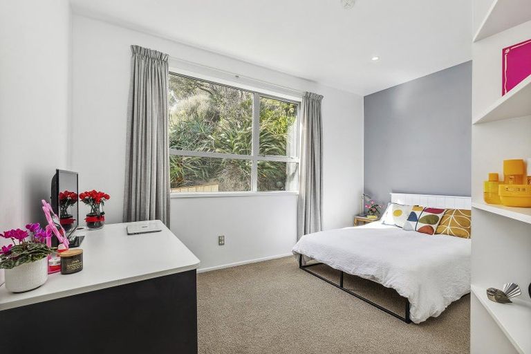 Photo of property in 69 Mantell Street, Seatoun, Wellington, 6022