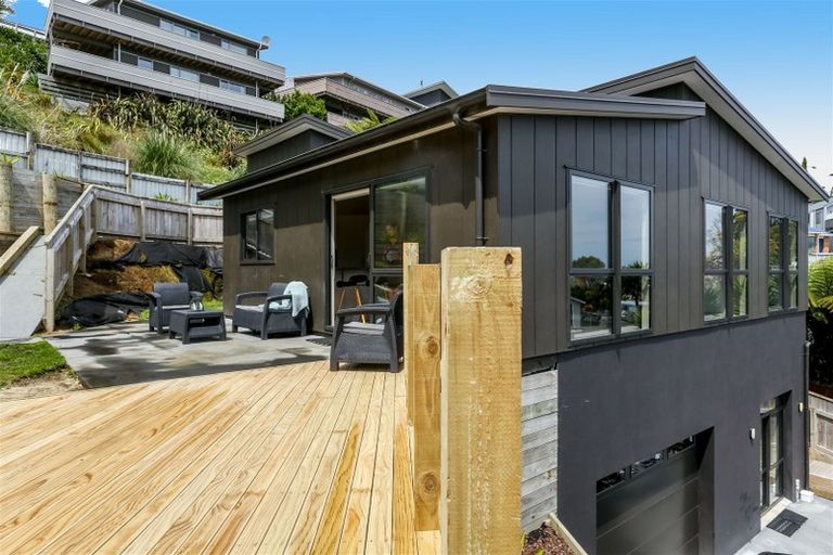 Photo of property in 14 Lavender Close, Spotswood, New Plymouth, 4310