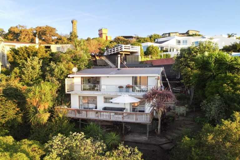 Photo of property in 12 Hipango Terrace, Durie Hill, Whanganui, 4500