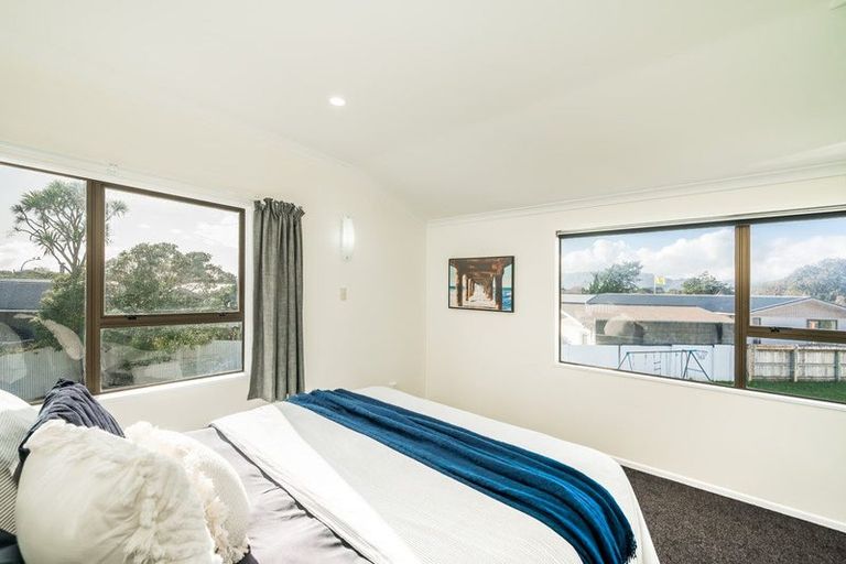 Photo of property in 3 Dennis Grove, Paraparaumu Beach, Paraparaumu, 5032